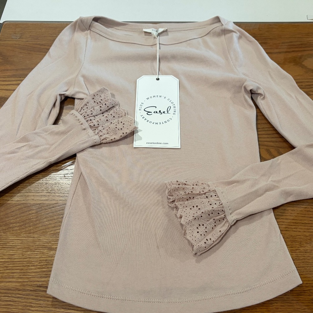 New Easel T Shirt Women’s Small Boho Top Ribbed Ruffle Long Sleeve Tan